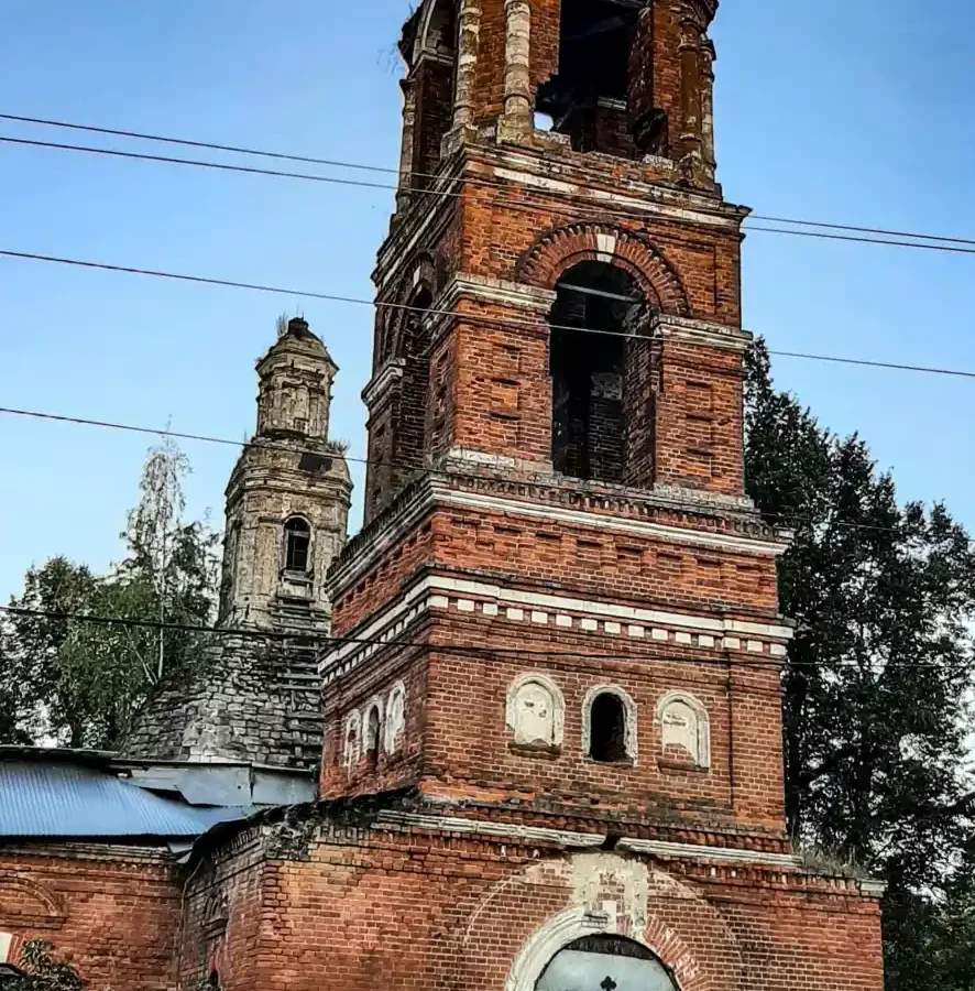 Храм Покрова Пресвятой Богородицы в селе Авдулово Ступинского городского округа. Памятник архитектуры федерального значения. 2023 год. Из архива Залата Т. К.
