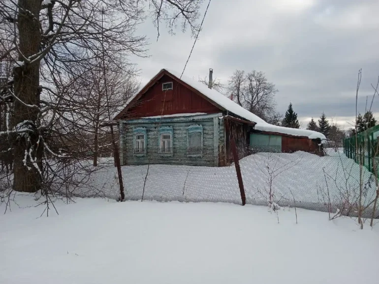 Дубечино, ступинский район (Ступинский городской округ). Зима в деревне. Фотограф – Николай Салтыков. Фотопроект “Наличники”.