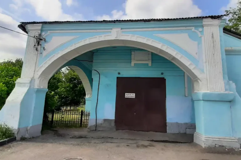 Гостиный двор в Коломне (ул. Яна Грунта, 1А, фото 2022 года, Залата Т. К.).