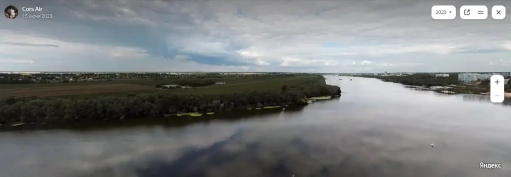 Панорама сел Пестриково и Сергиевское городского округа “Коломна” и просторы реки Оки. Источник: Яндекс панорамы, автор – Cors Air, съемка от 15 июня 2023 года.