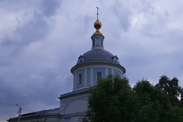 Храм Покрова Пресвятой Богородицы в Коломне. Фотография Татьяны Залата, 2024 год.