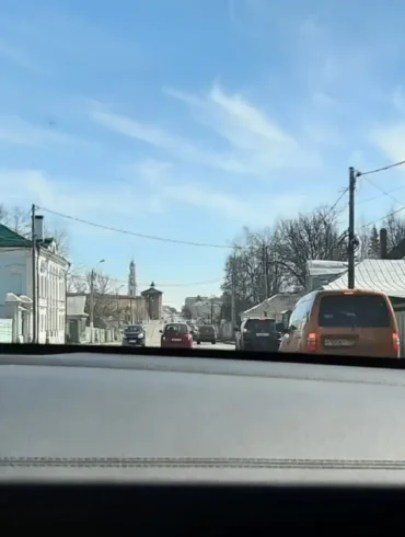 Коломна недалеко от начала Малинского шоссе. Улица Октябрьской революции (бывш. Астраханская (Большая) улица.