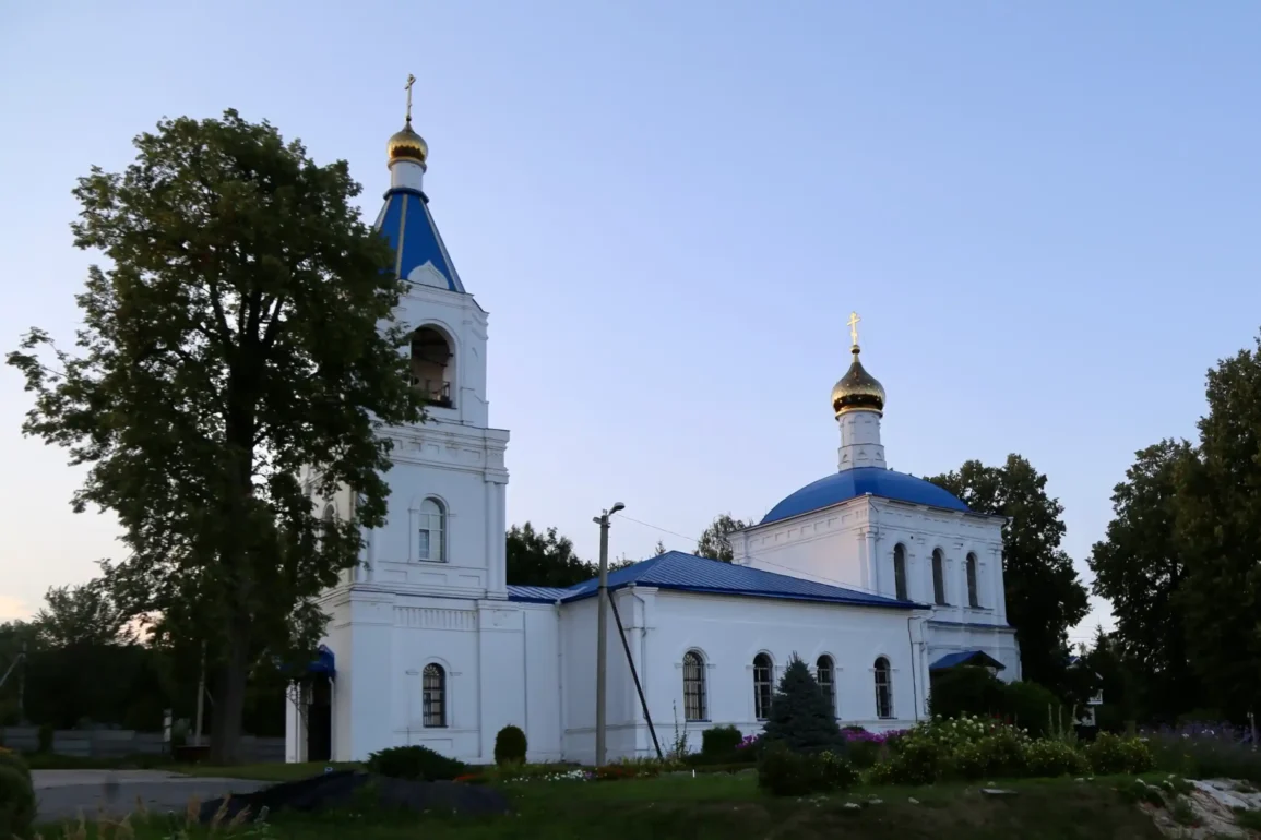 Успенская церковь села Белые Колодези городского округа "Коломна" (ранее - Озерского района). Восстановленный храм, 2024 год. Фотография Алексея Яковлева.