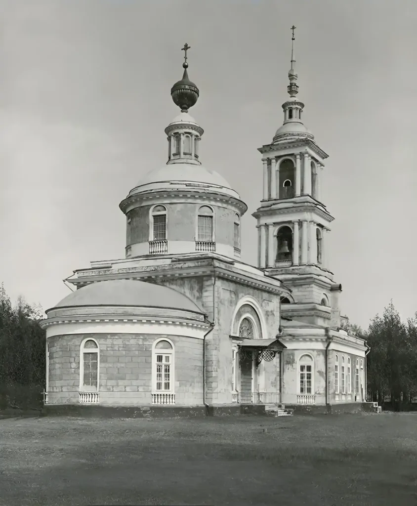 Церковь Илии Пророка в Сандырях, фотография до 1917 года. Источник: https://церкви-коломны.рф/Cerkov-Ilii-Proroka-v-Sandiryah-Kolomna.htm.