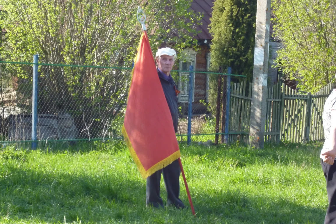 На митинге 9 мая 2015 года. Деревня Хомутово Ступинского района.