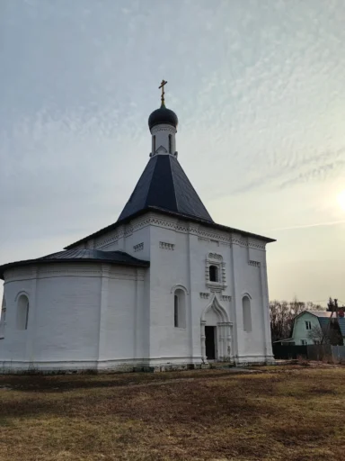 Древний храм. Церковь Илии Пророка в селе Пруссы городского округа "Коломна". 10 марта 2025 года. Фотография Татьяны Залата.