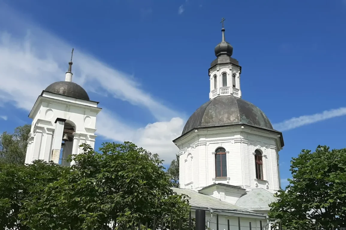 Церковь свт. Николая Чудотворца в Федоровском, городской округ "Ступино". 2023 год. Фотография Татьяны Залата.