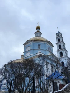 Введенская церковь г. Каширы. Вид на храм от алтарной части. 30 декабря 2024 года. Фотография Татьяны Залата.