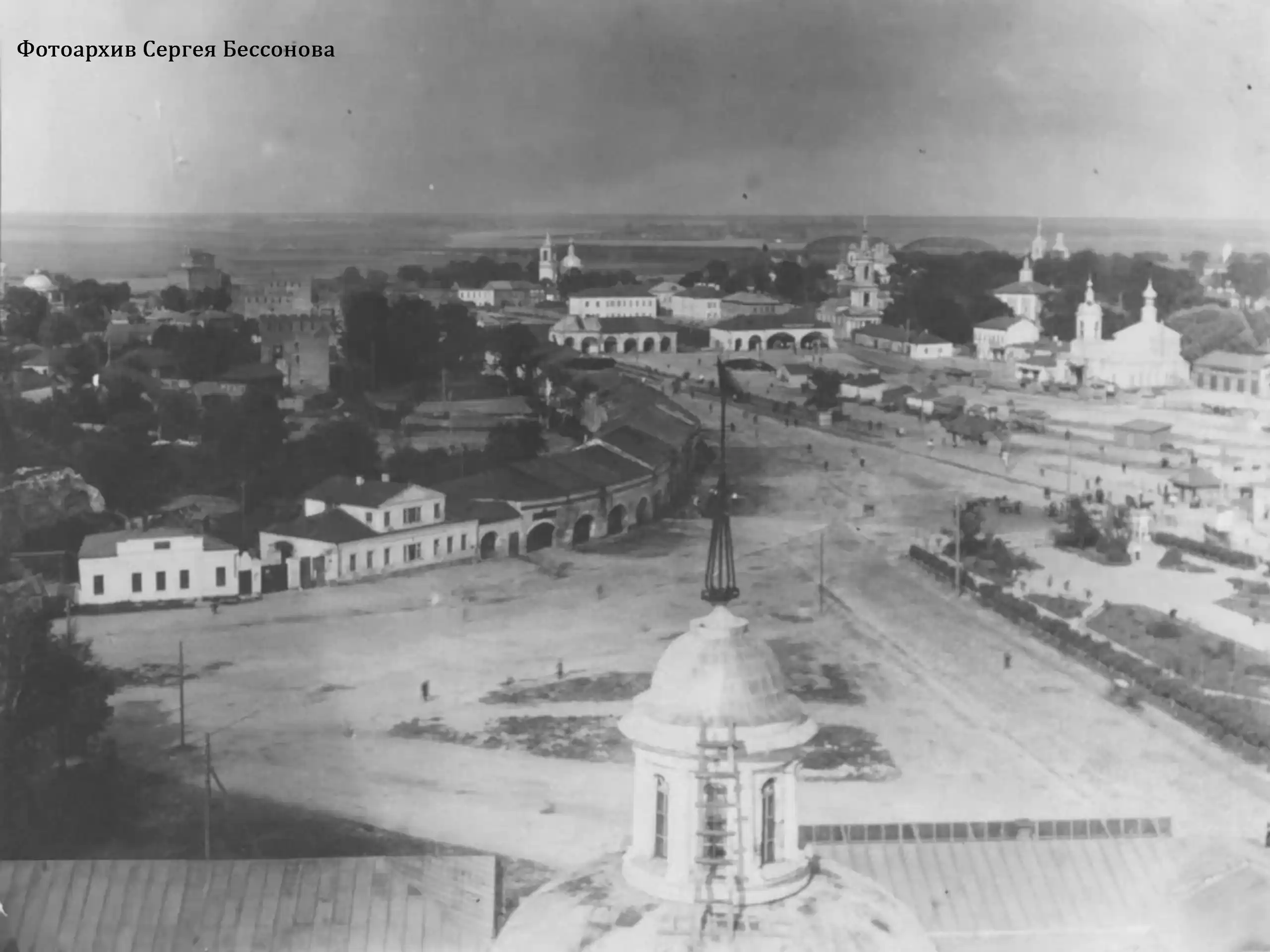 Коломна. Житная площадь. Плашкоутная улица. Вид с колокольни церкви Иоанна Богослова. 1926 г. Фотоархив С. Бессонова.