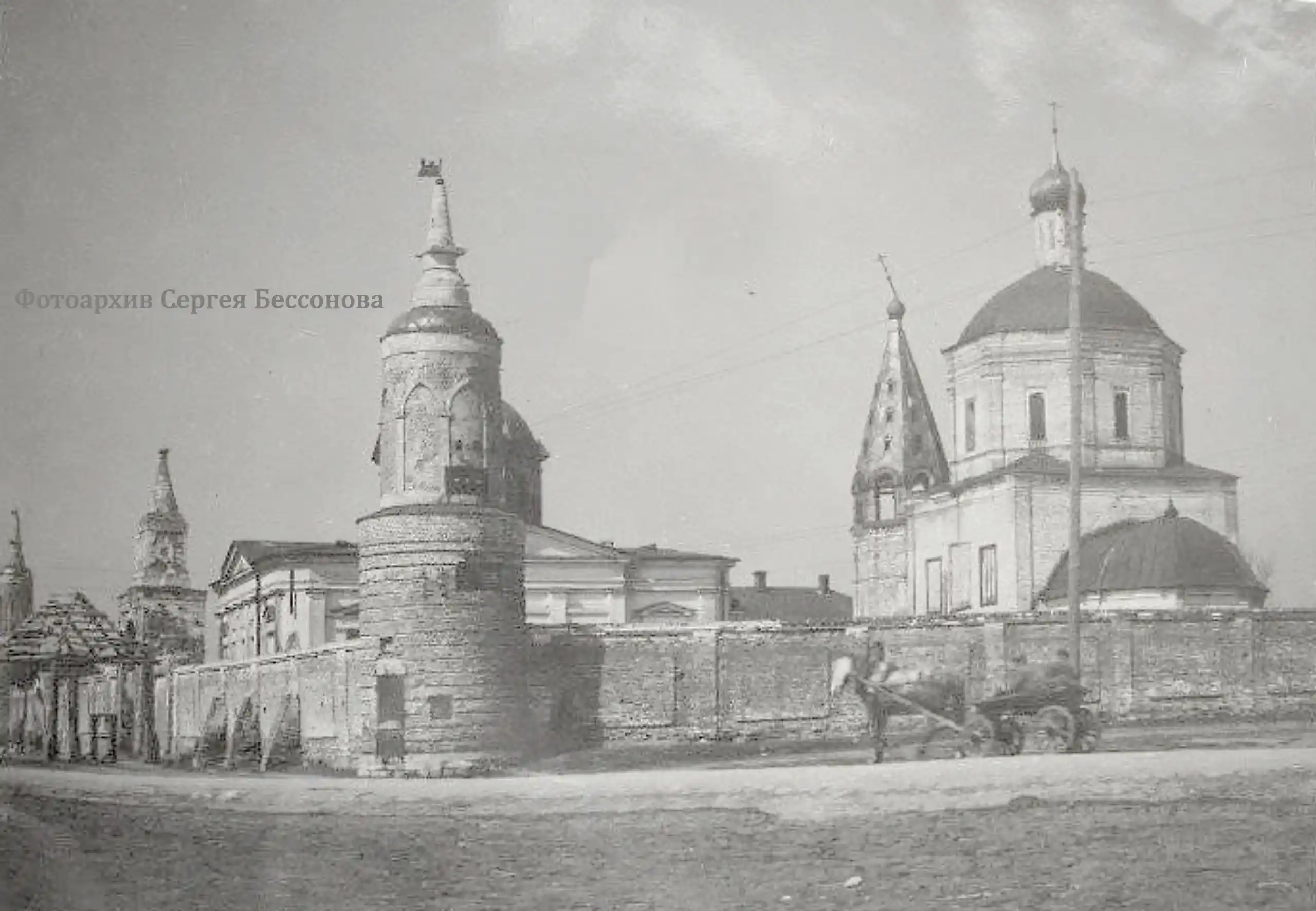 Коломна// Архитектура// с.Старое Бобренево, Коломенского р-на, Московской области. Бобренев монастырь. 1949-1950 г.г. Фотоархив С. Бессонова.