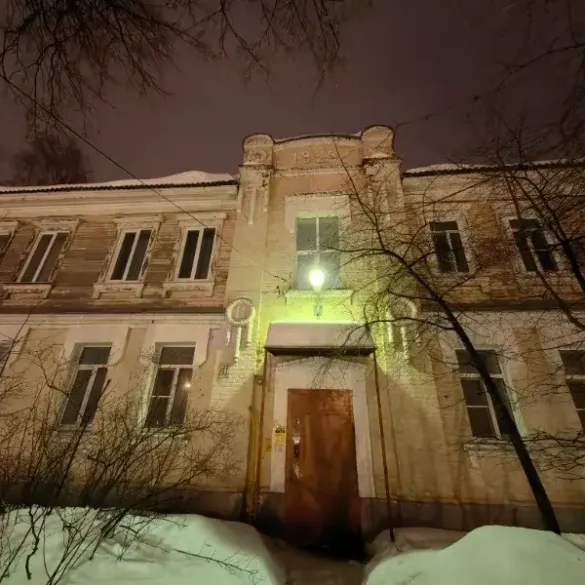 Коломна, ул. Октябрьской революции, 283. Дом, построенный для рабочих Коломзавода в 1925 г. Личный фотоархив автора.