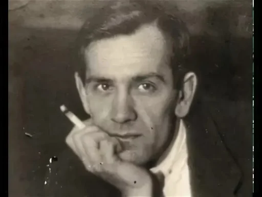 Алексей Дмитриевич Попов (1892 - 1961) — русский и советский театральный режиссёр, актёр и педагог, теоретик театра; народный артист СССР, доктор искусствоведения, лауреат трёх Сталинских премий.
