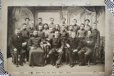 Ученики, преподаватели и руководство Коломенского городского училища, 1896 г. Из фондов Краеведческого музея OnLine "Про Край".