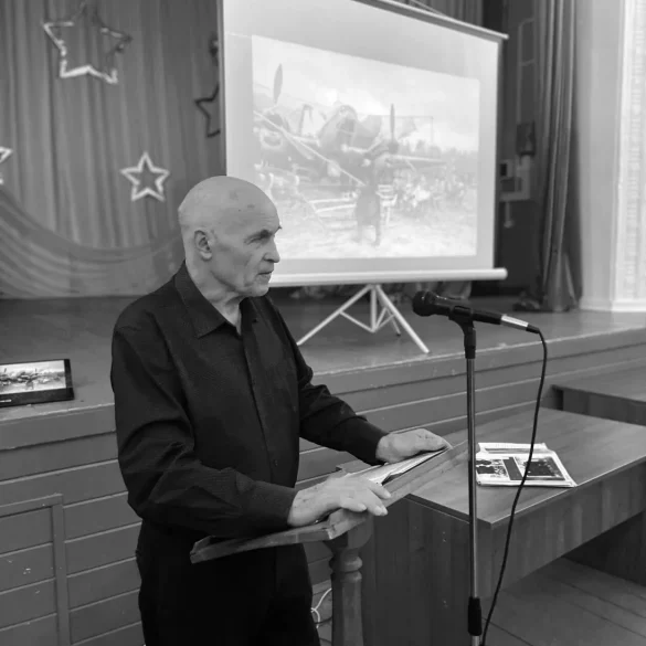 Владимир Михайлович Мелков. Оригинал фотографии — группа Березнецовского ДК в ОК: https://ok.ru/profile/584844008961/statuses/154964389561089.