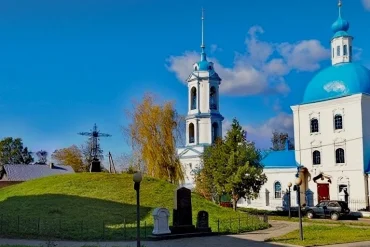 Благовещенский храм и Благовещенский курган в Зарайске. Загружено на Про Край: Татьяна Залата