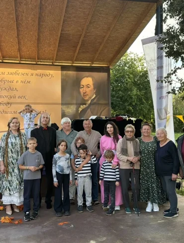 На празднике в Авдотьино г. о. Ступино "До свидания, лето, здравствуй, школа!". Загружено на Про Край: Вадим Бобков (W13)